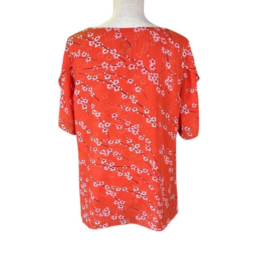 CAbi Blouses Set Bundle Lot of 2 Womens L Freedom Flag Cherry Blossom 5516 5712 - Picture 14 of 16